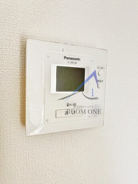 セキュリティ　モニター付きインターホンです。