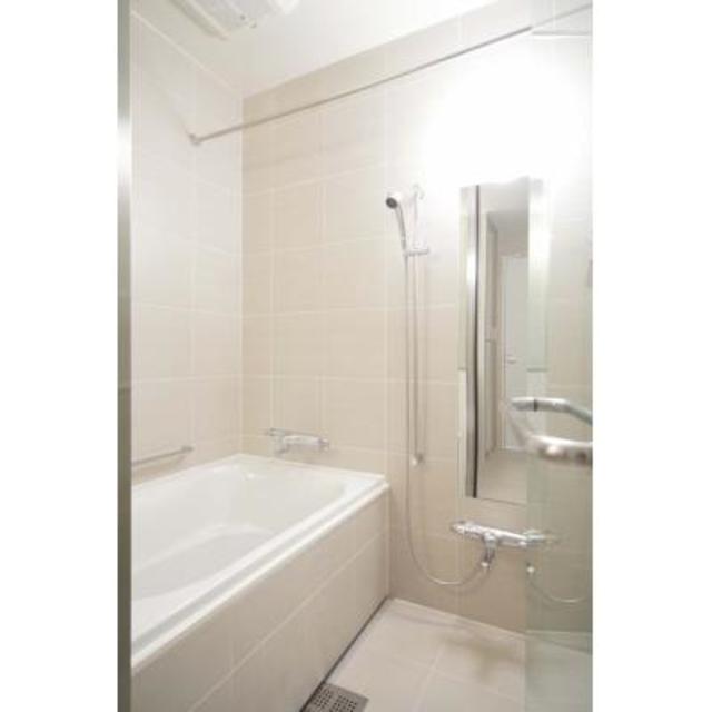 バス・シャワールーム　※写真は同タイプ住戸です。