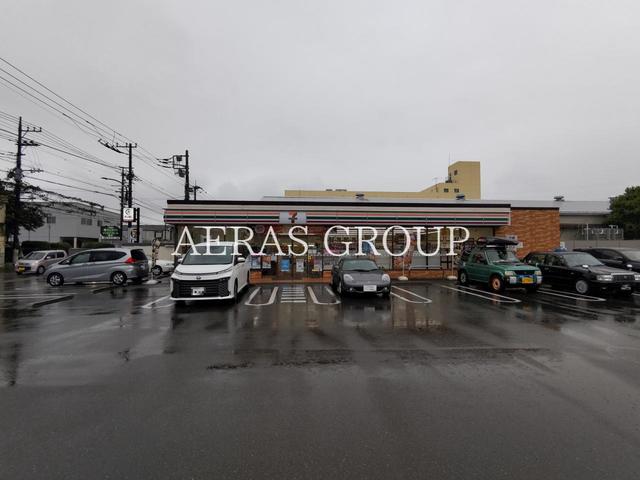 コンビニ　ファミリーマート 橋本駅南口店（コンビニ）まで261m