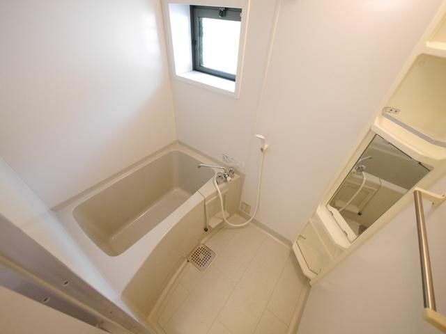 バス・シャワールーム　★お問い合わせは、地域密着のタウンハウジングまで★