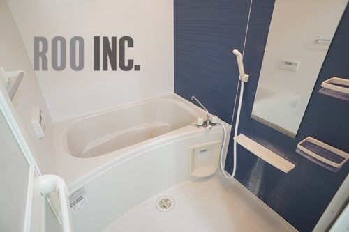 バス・シャワールーム　写真は反転のお部屋です