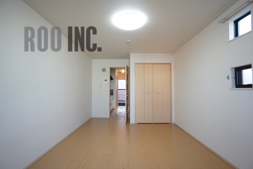 居室・リビング　写真は反転のお部屋です