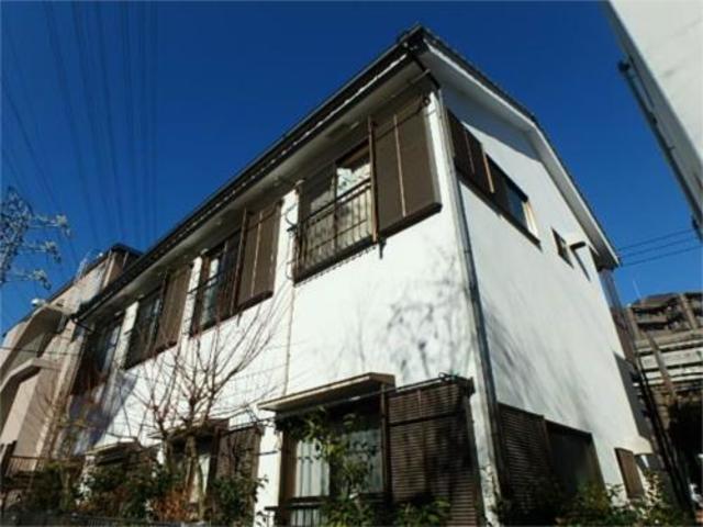 建物外観　中央大学まで徒歩１分