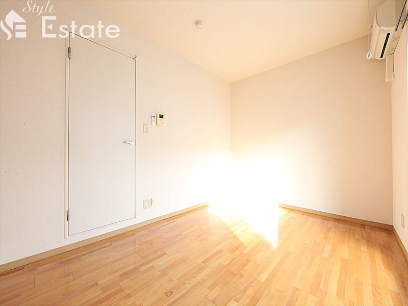 居室・リビング　内装