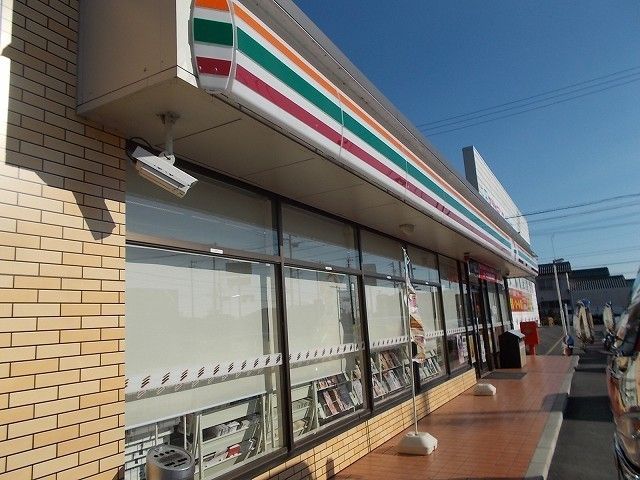 コンビニ　セブンイレブン 菊川インター店（コンビニ）まで500m