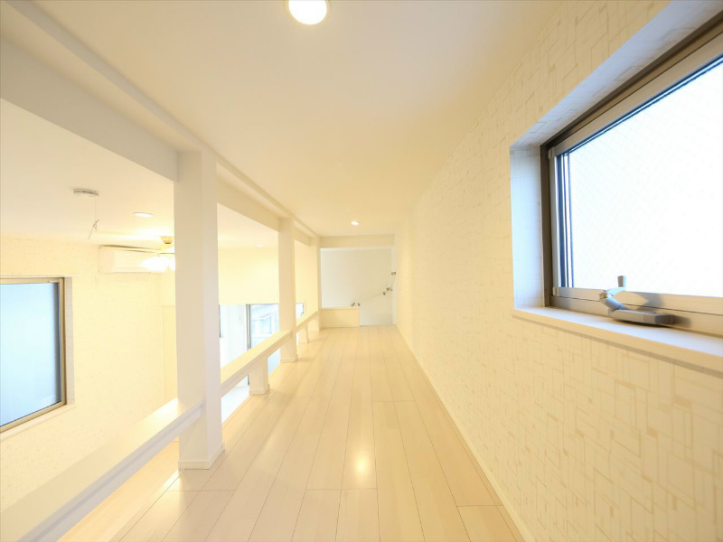 その他　ロフト5.4帖（収納でも部屋でも使えます）　同仕様写真