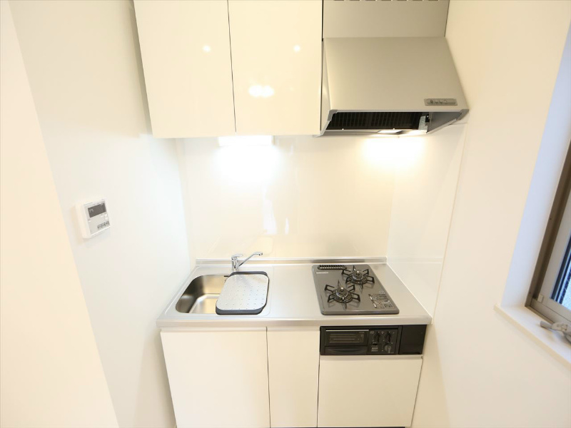 キッチン　システムキッチン（ガス2口コンログリル付）　同仕様写真