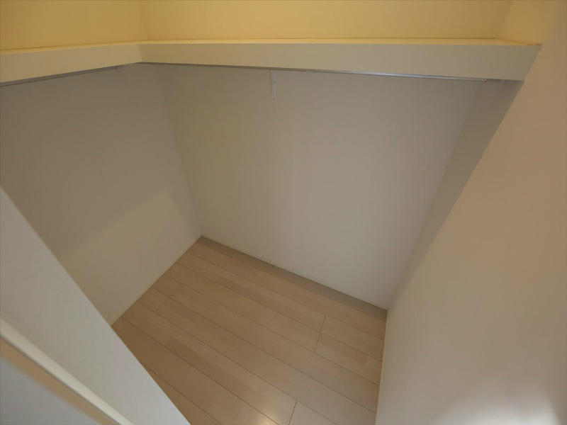 収納　ウォークインクローゼット付（収納充実してます）同仕様写真