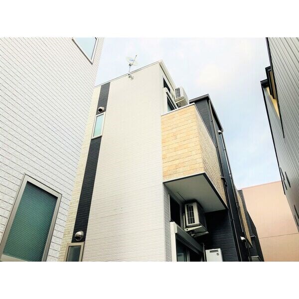 建物外観　外観　デザイナーズ　光インターネット無料