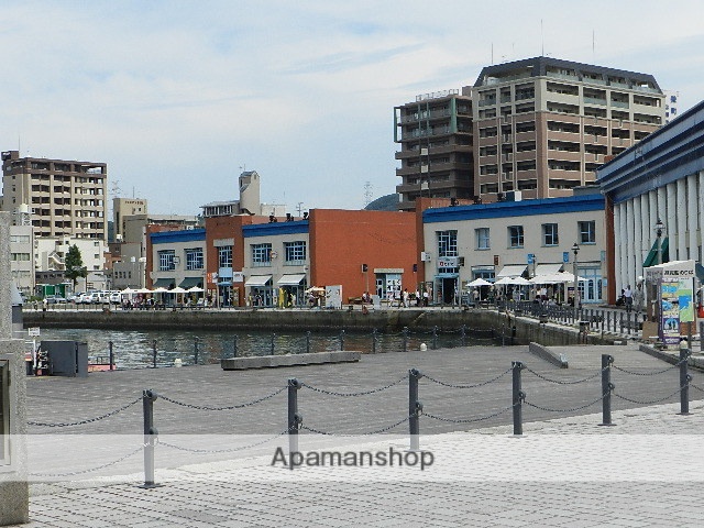 ショッピングセンター　門司港レトロ海峡プラザ（ショッピングセンター）まで718m