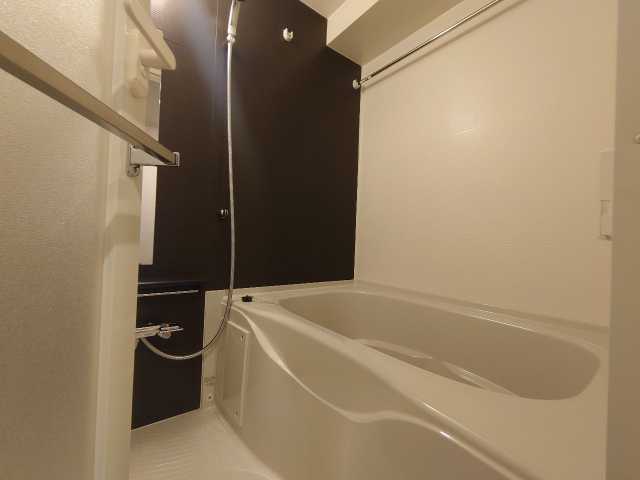 バス・シャワールーム　※他部屋の同じ間取りの写真になります。