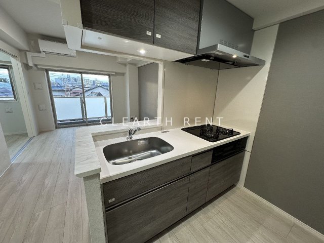 キッチン　同タイプ別住戸写真となります。現況と異なる場合がございます。