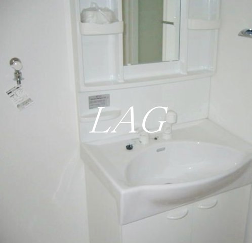 洗面設備　独立洗面台です。