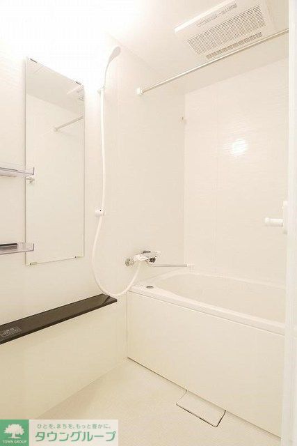 バス・シャワールーム　洗面