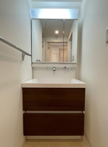 洗面設備　★収納付き、独立洗面台★