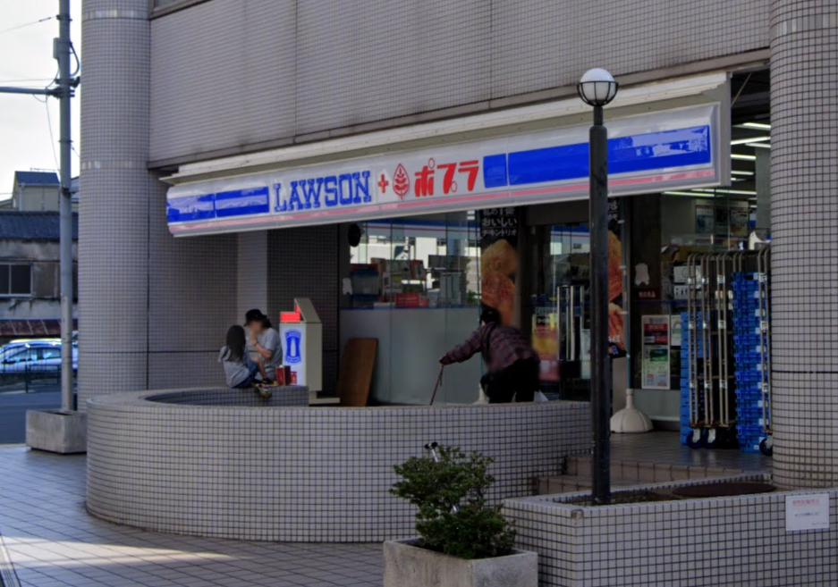 コンビニ　ローソン東大久保店（コンビニ）まで113m