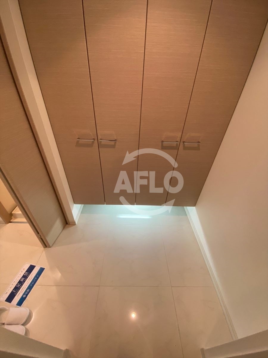 玄関　Fortuney大手前(旧:Dimus大手前）　玄関