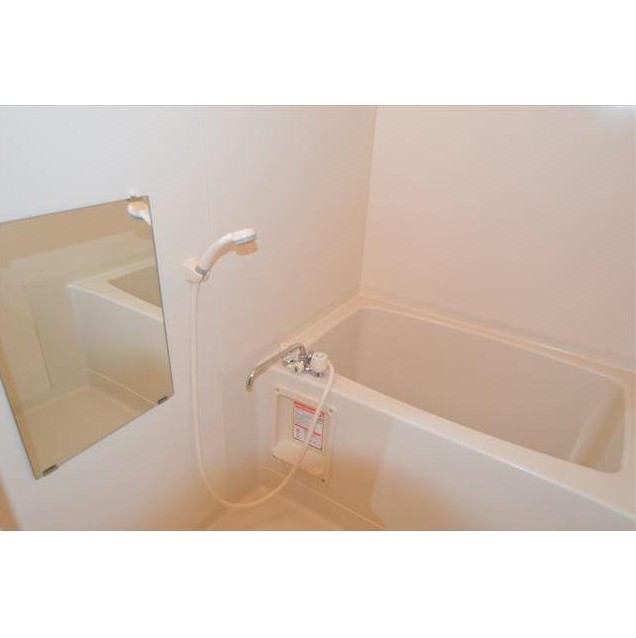 バス・シャワールーム　バストイレ別！