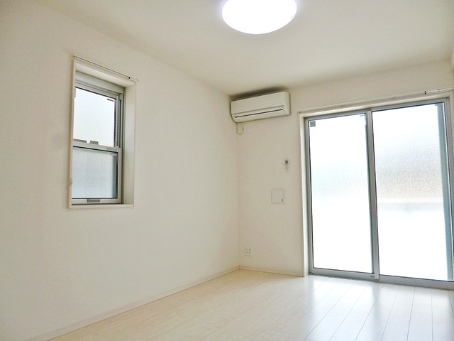 居室・リビング　広々とした１ＬＤＫ！