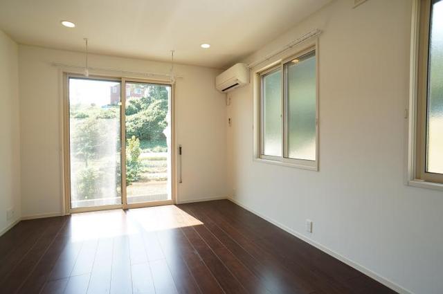 居室・リビング　ＬＤＫ１０．１帖☆広いリビングはゆったりくつろげる憩いの空間