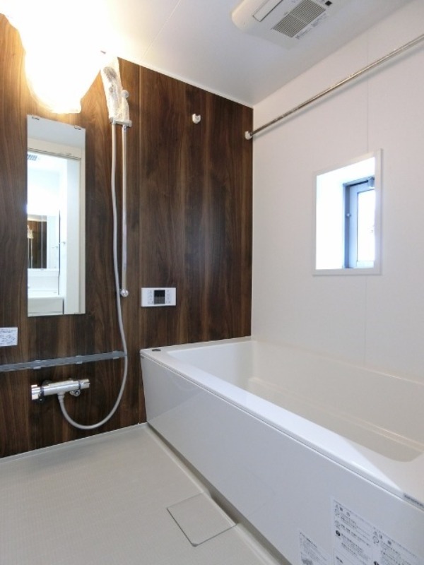 バス・シャワールーム　図面と現状に相違がある場合には現状を優先