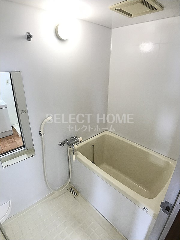 バス・シャワールーム　お風呂です