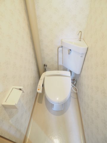 トイレ　清潔感のあるトイレです