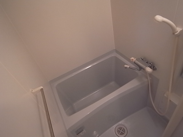 バス・シャワールーム　バスルーム