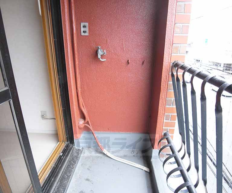 バルコニー　広めのベランダです。