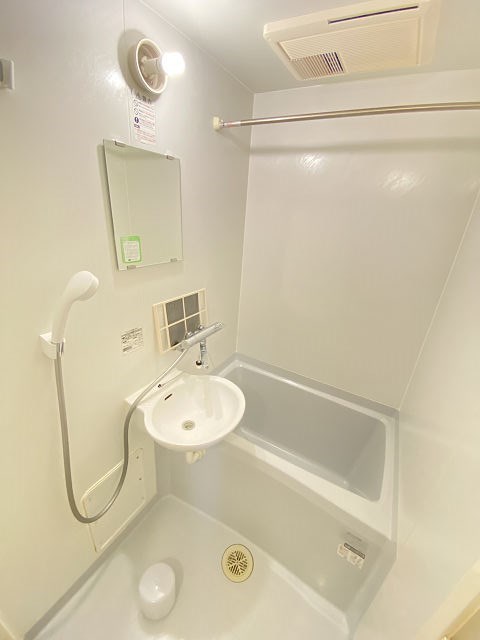 バス・シャワールーム　日々の暮らしに欠かせないお風呂です