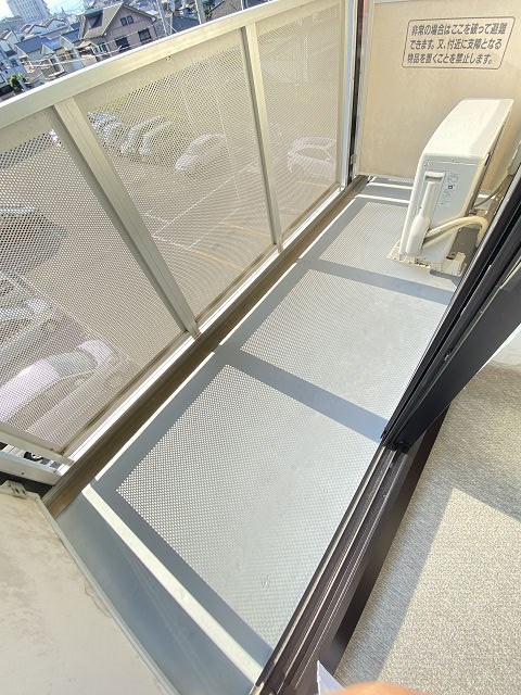 バルコニー　お洗濯にも便利なバルコニー付き