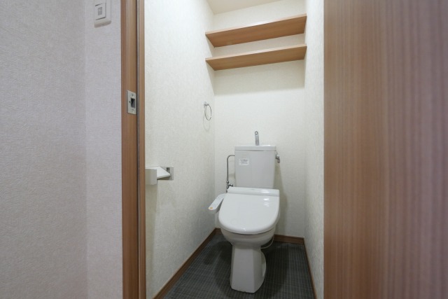 トイレ　トイレ