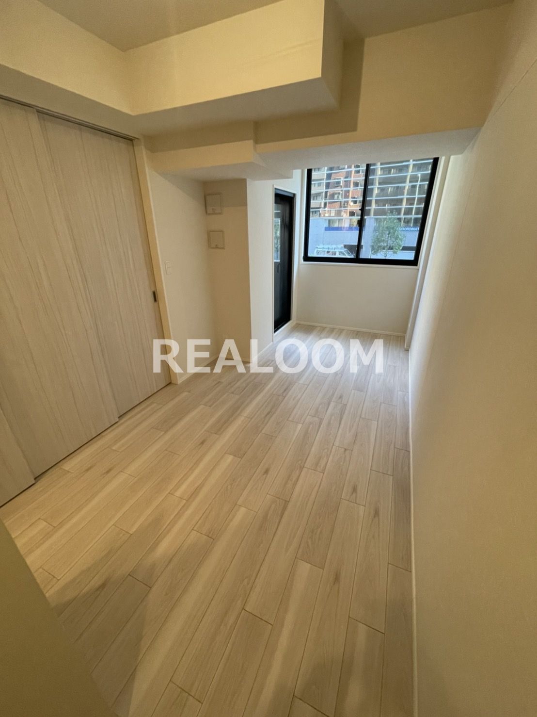 居室・リビング　写真と現況が異なる場合は現況を優先いたします。