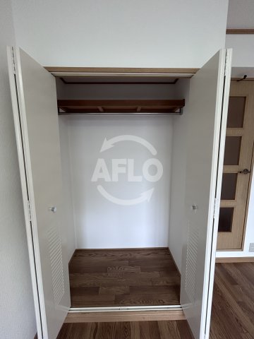 収納　ノルデンハイム新大阪　クローゼット