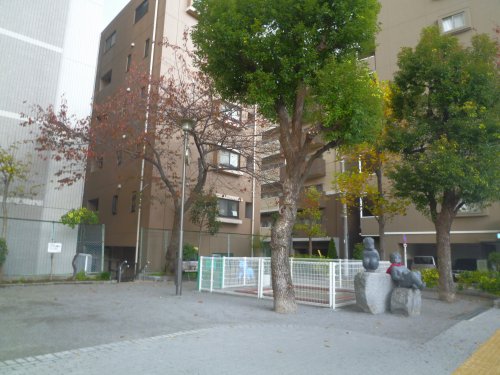 公園　新大橋三丁目児童遊園（公園）まで186m