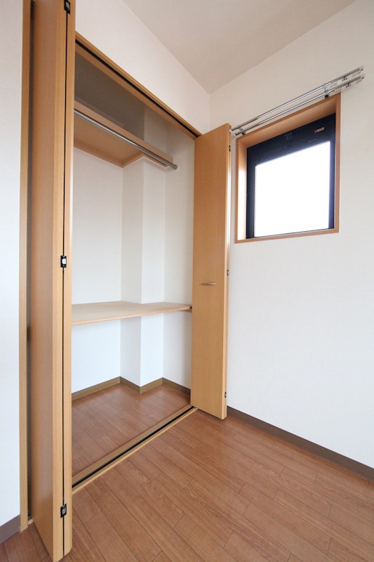 収納　クローゼット