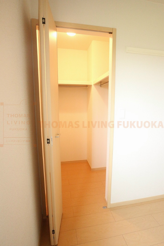 収納　ウォークインクローゼットで収納には困りません。