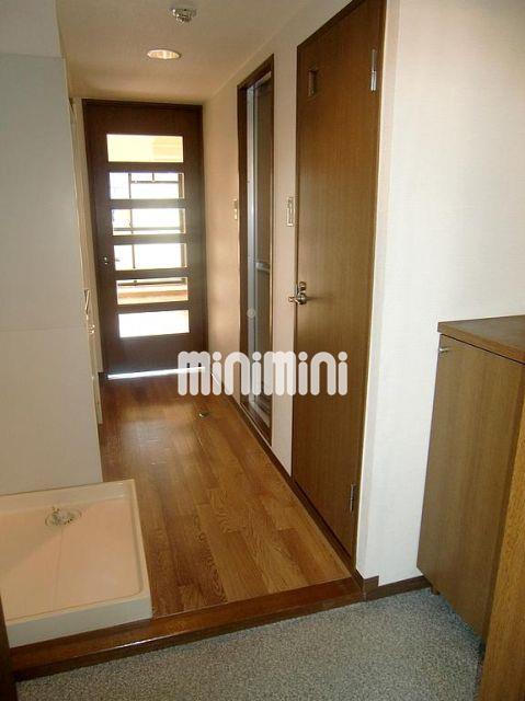 玄関　下駄箱付