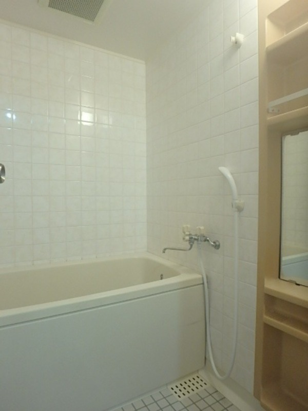 バス・シャワールーム　図面と現状に相違がある場合には現状を優先