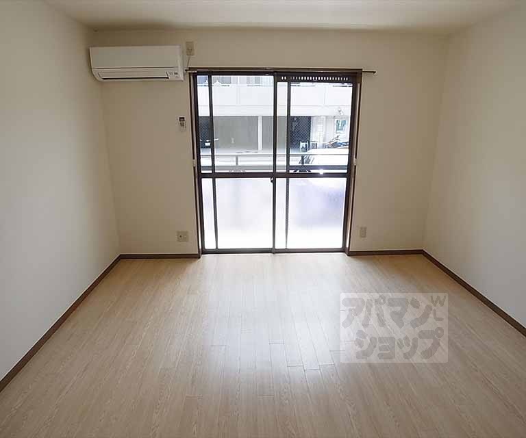 居室・リビング　洋室