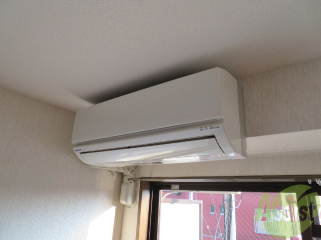 その他設備　エアコンはこんな感じの物が世知されてますよ～。