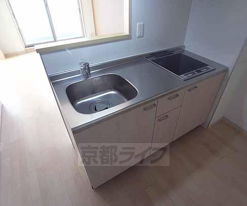 キッチン　ＩＨコンロ付システムキッチンです。