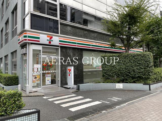 コンビニ　セブン-イレブン 港区芝１丁目店（コンビニ）まで123m