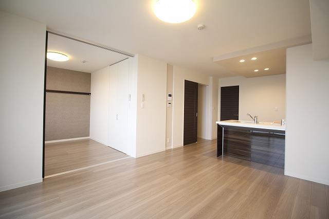 居室・リビング　同タイプ、別部屋写真