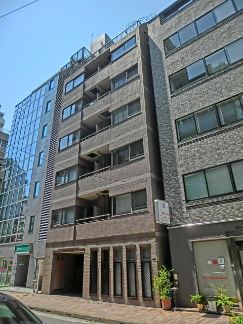 建物外観　通勤通学に便利な神田駅徒歩３分　重厚な雰囲気