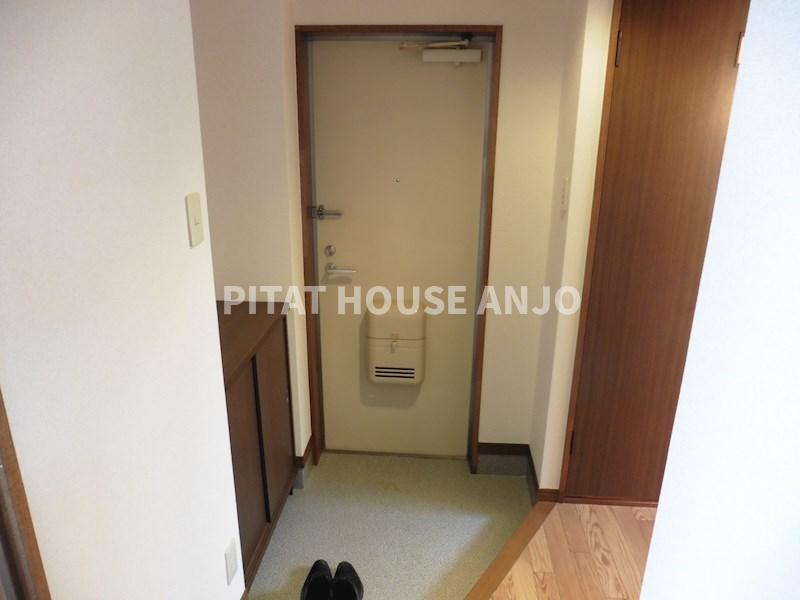 玄関　同物件別部屋