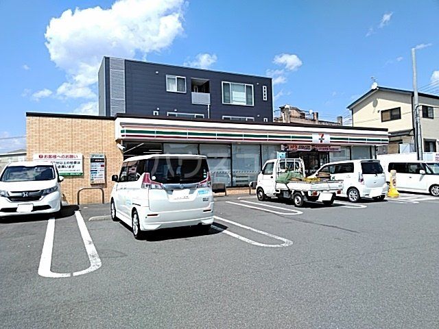 コンビニ　セブンイレブン 富士市鷹岡本町店（コンビニ）まで174m