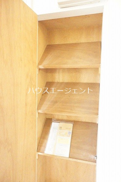 収納　玄関にはシューズボックスございます。