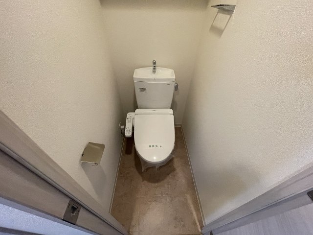 トイレ　ゆったりとした空間のトイレです