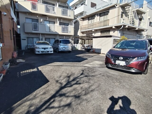 駐車場　★駐車場★（空き状況・使用料等詳細はご確認下さい）